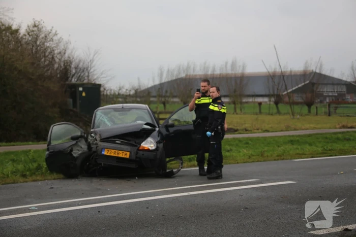 Veel schade na botsing met tractor