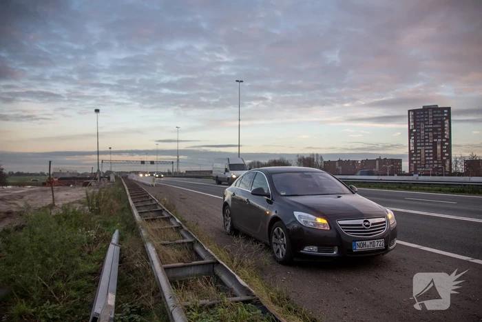 Bestelbus knalt op voorganger