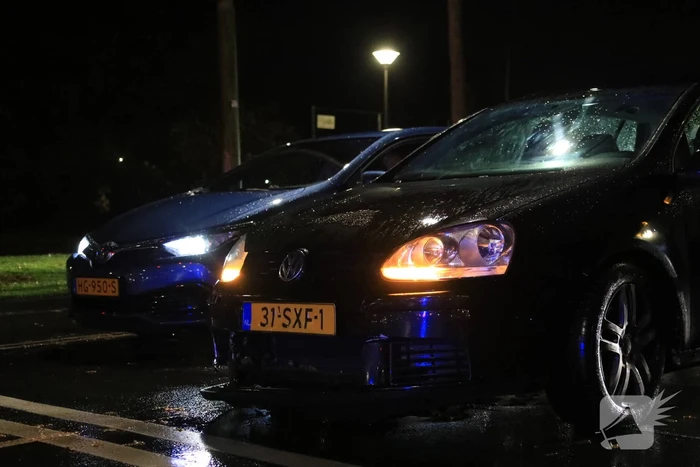 Maaltijdbezorger gewond na botsing met auto