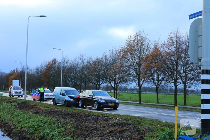Flinke schade na kop-staartbotsing