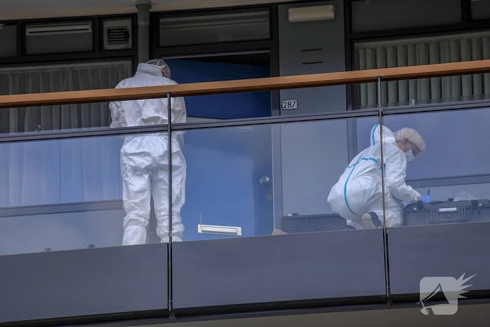 Dode man in flatwoning aangetroffen