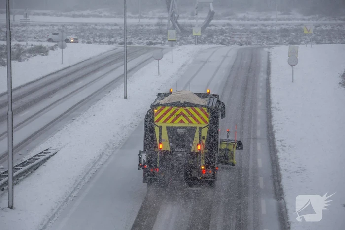 Code rood door sneeuw en gladheid