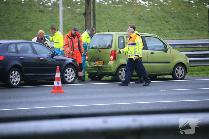 Rijstrook afgesloten na kop-staartbotsing