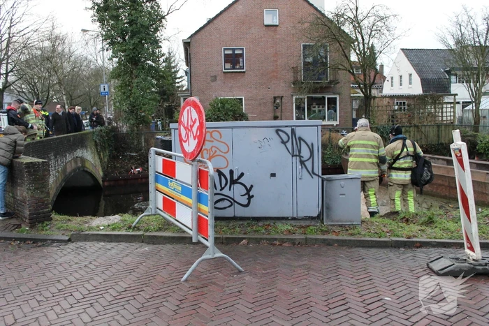 Duikers zoeken naar gedumpte sieraden na inbraak jonge (14) nep Kika-collectanten