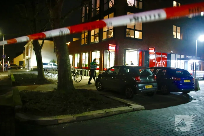 17-jarige kassamedewerker geslagen met wapen bij overval op Boni supermarkt