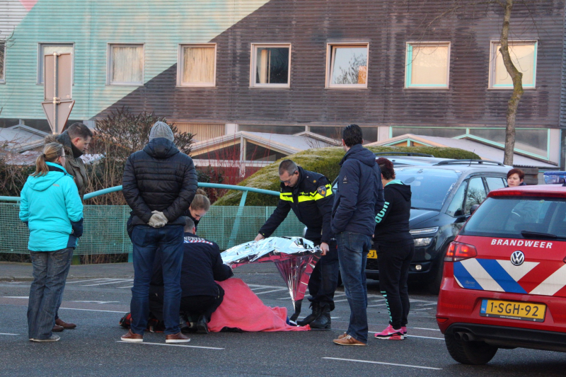 Fietser geschept door automobiliste