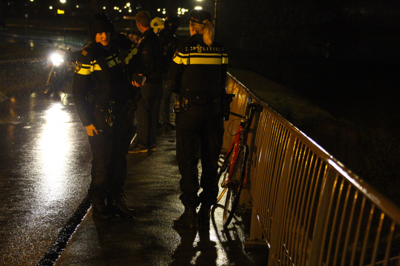 Maaltijdbezorger botst op wielrenner