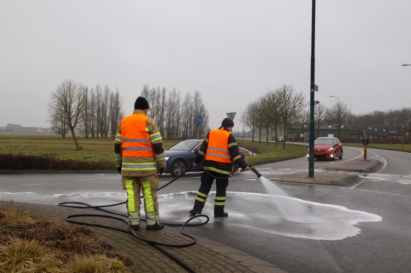 Vergeten tankdop zorgt voor vervuild wegdek