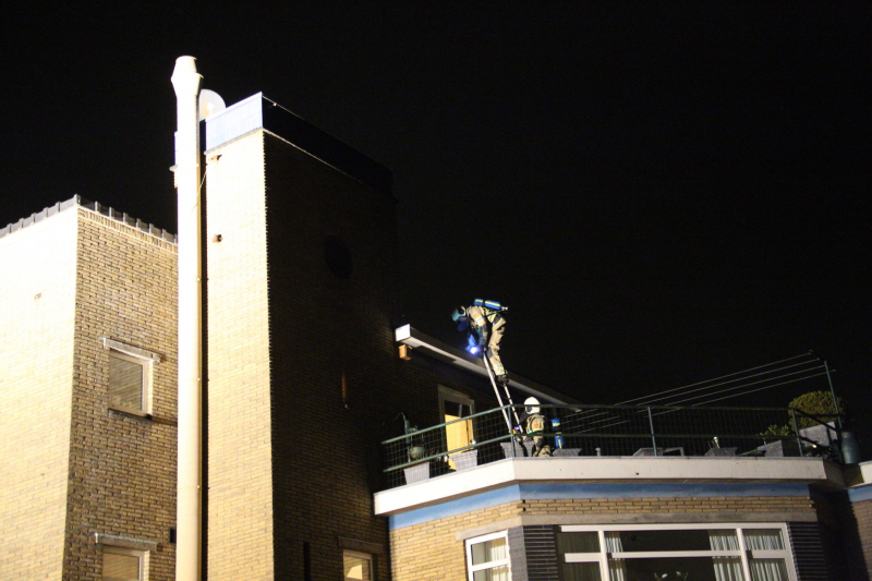 Schoorsteenbrand snel onder controle