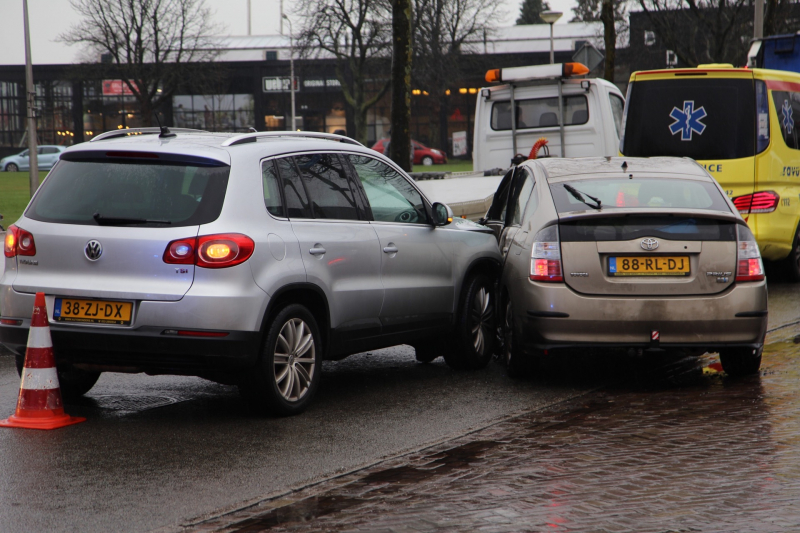 Veel schade na aanrijding