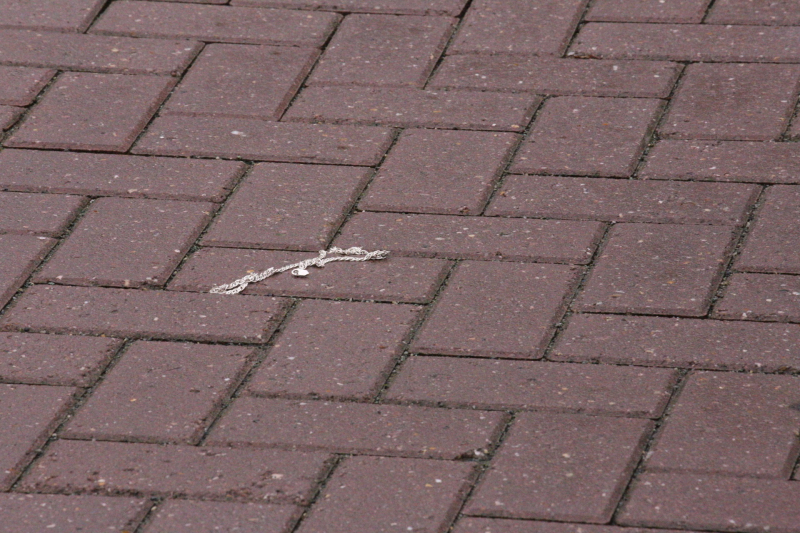 Gewonde en plaats-delict na vechtpartij op straat