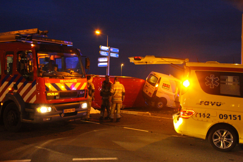 Dode en meerdere gewonden bij ernstig verkeersongeval