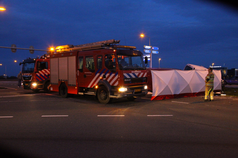 Dode en meerdere gewonden bij ernstig verkeersongeval