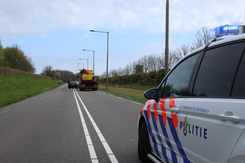 Forse schade bij kop-staartbotsing met 5 auto's