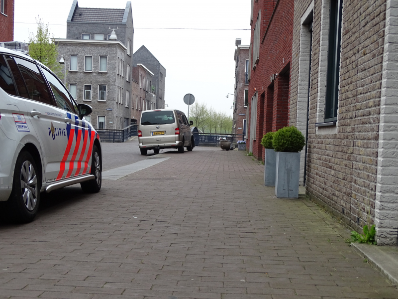 Schade na botsing tegen verkeerspaal