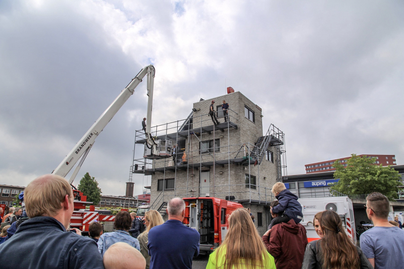Burgemeester opent veilgheidsdag