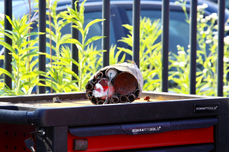 Vuurwerkbom onder kantoorpand gevonden