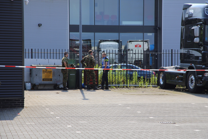 Vuurwerkbom onder kantoorpand gevonden