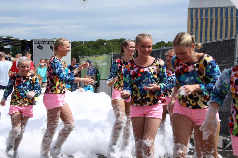 Grote opkomst bij eerste Bubbel Run in Nederland