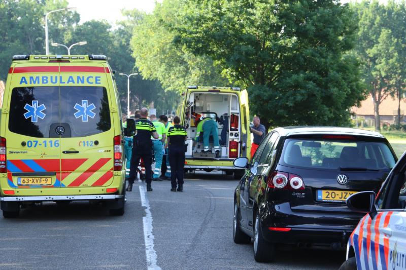Fietser slaat over de kop en raakt ernstiger gewond