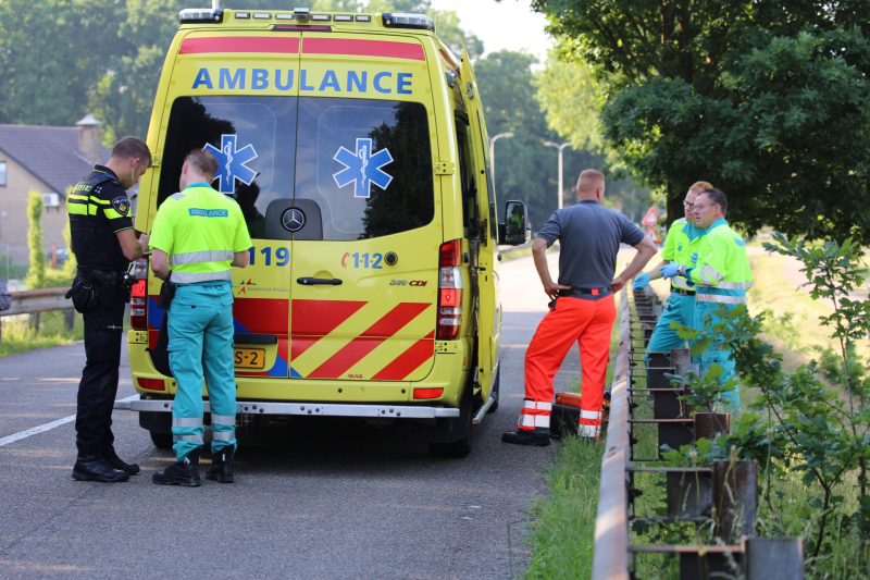 Fietser slaat over de kop en raakt ernstiger gewond