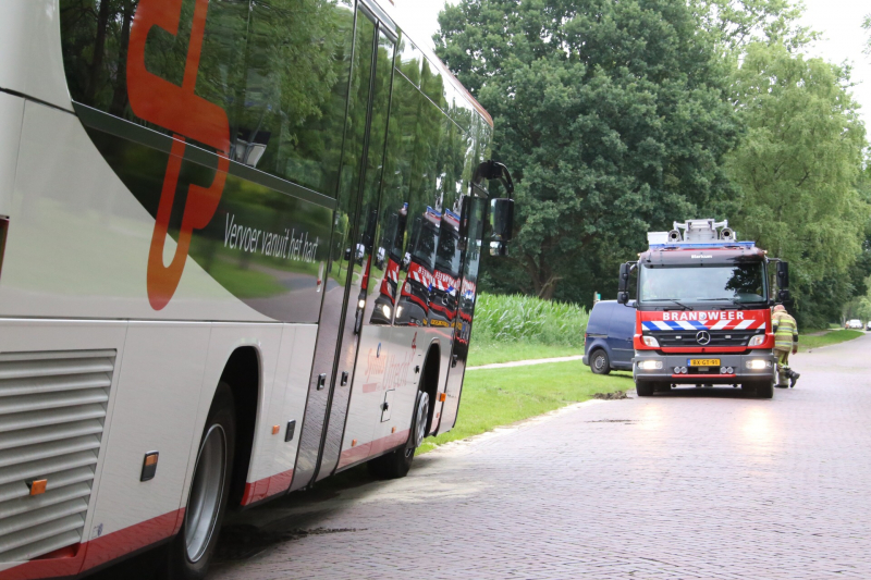 Bewoners ongerust om lekkende stadsbus