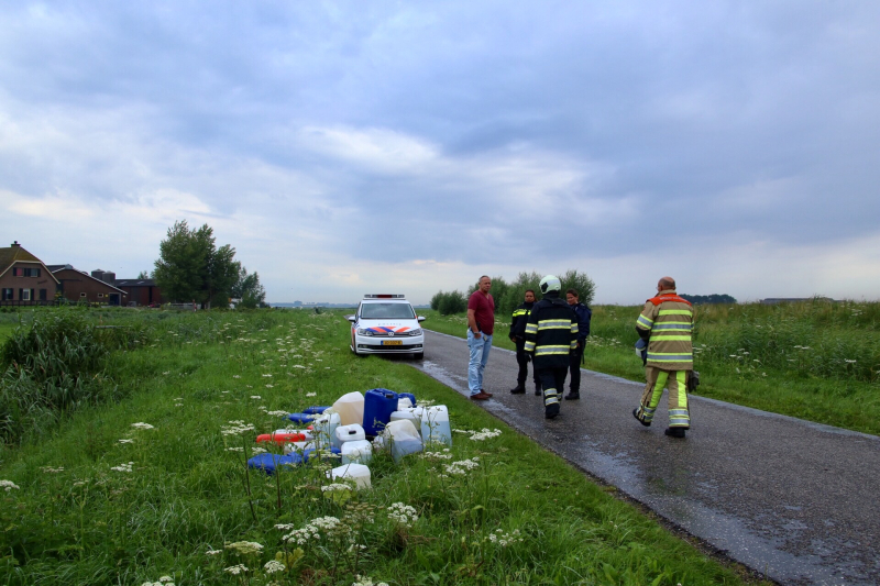 Meerdere plaatsen tientallen vaten gedumpt