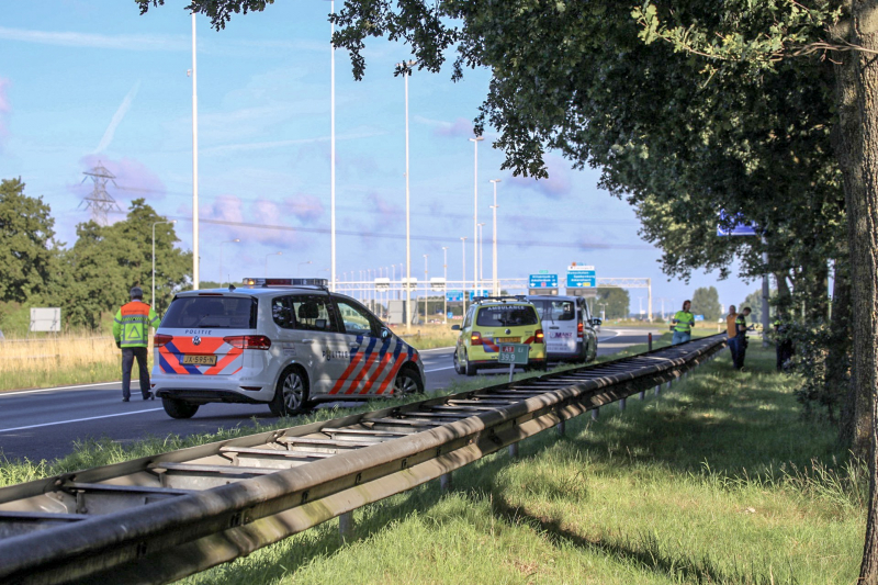 Lange file door kop-staart aanrijding
