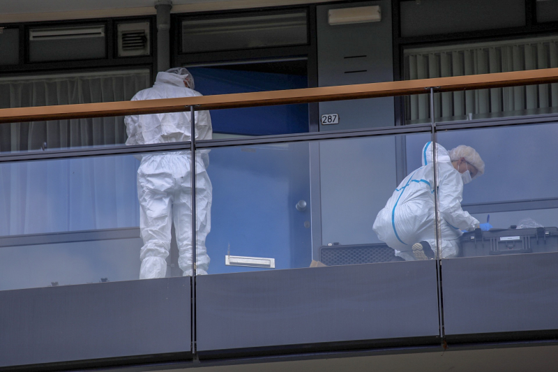 Dode man in flatwoning aangetroffen