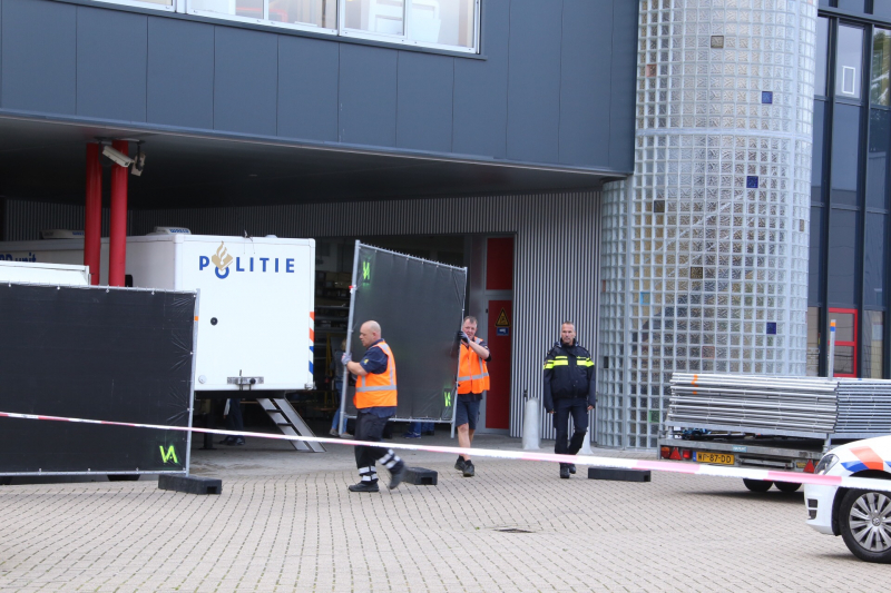 Lichaam aangetroffen in oplegger van vrachtwagen