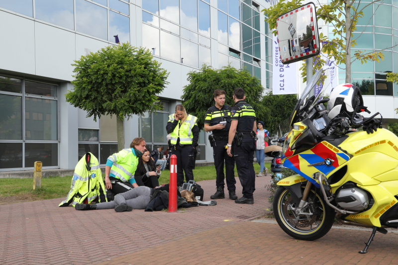 Scooterrijder aangereden door auto