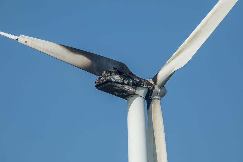 Monteurs gewond bij brand in windmolen