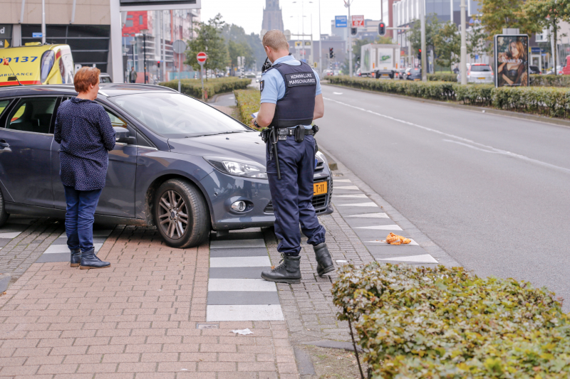 Fietsster aangereden door auto