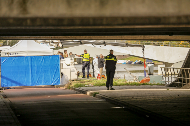 Stoffelijk overschot in water gevonden