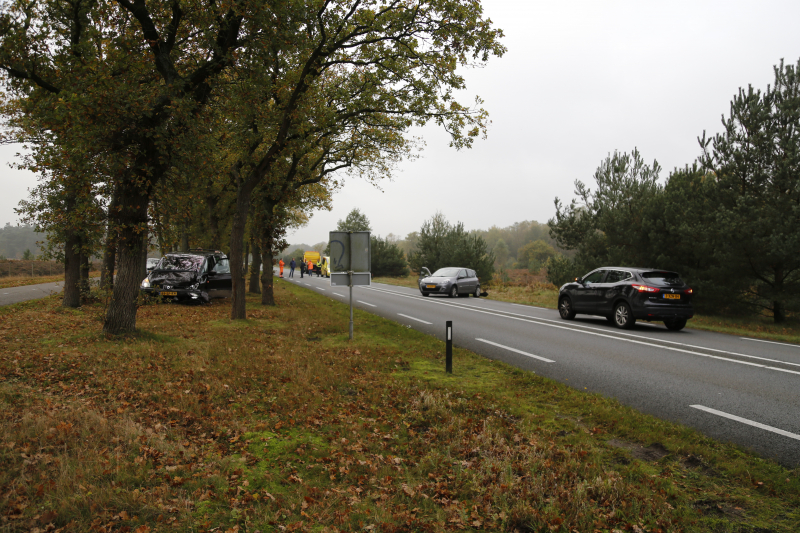 Enorme crash met meerdere auto's
