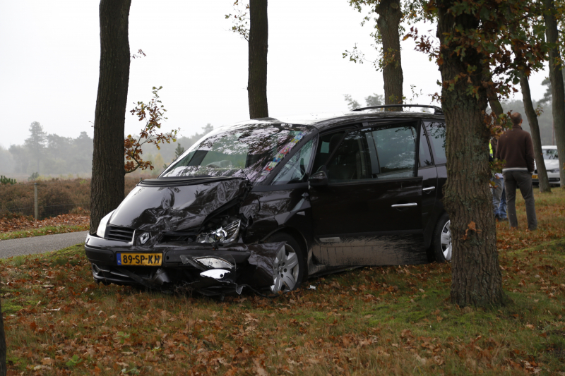 Enorme crash met meerdere auto's