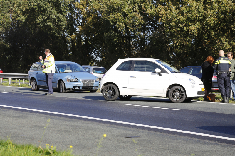 Drie auto's beschadigd bij ongeval