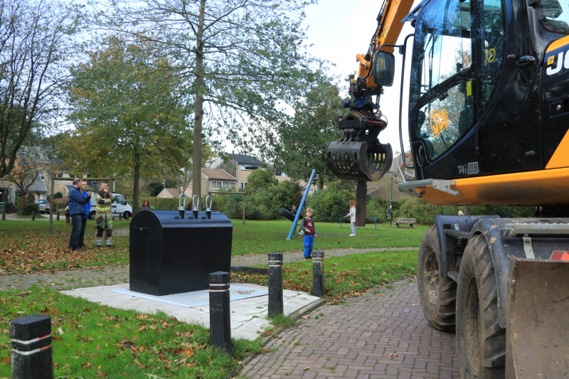 Deel van boom breekt af na storm