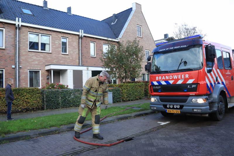 Kruipruimte onder water na gesprongen leiding