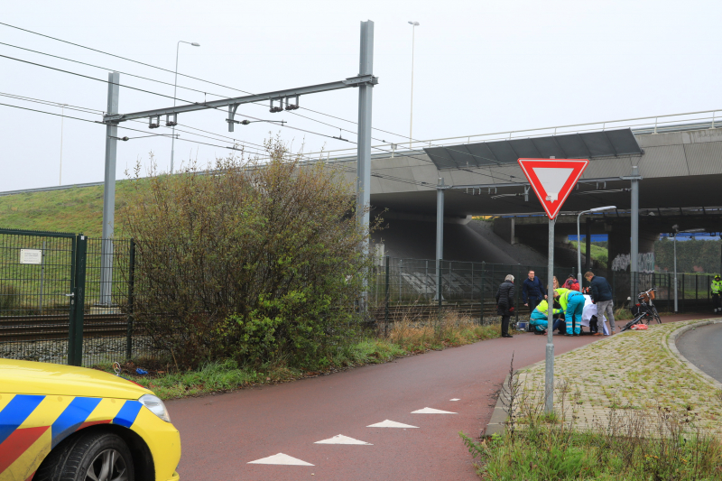 Fietsster ernstig gewond na valpartij