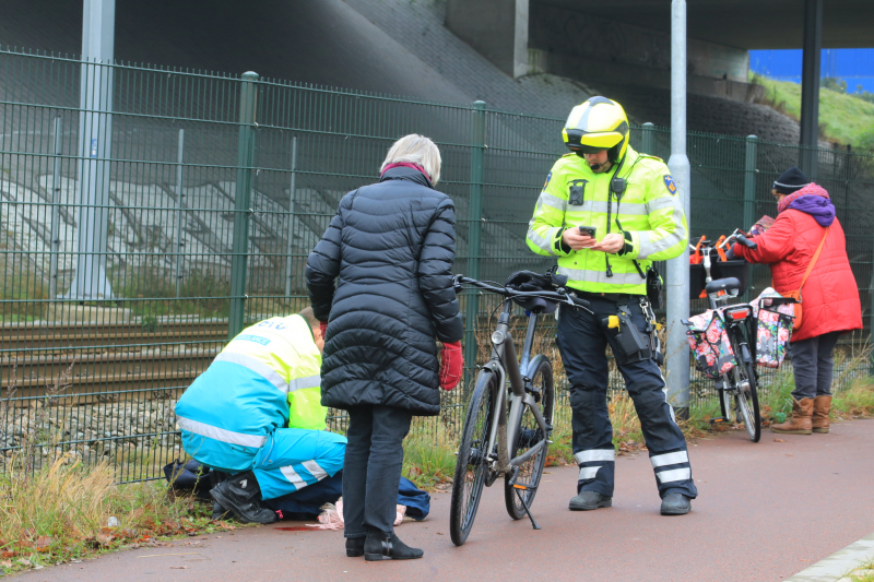 Fietsster ernstig gewond na valpartij