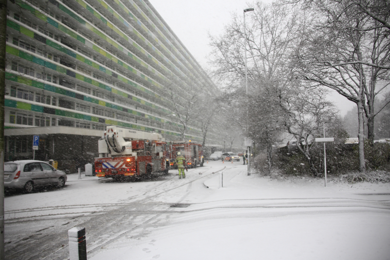 Veel rookontwikkeling bij matrassenbrand