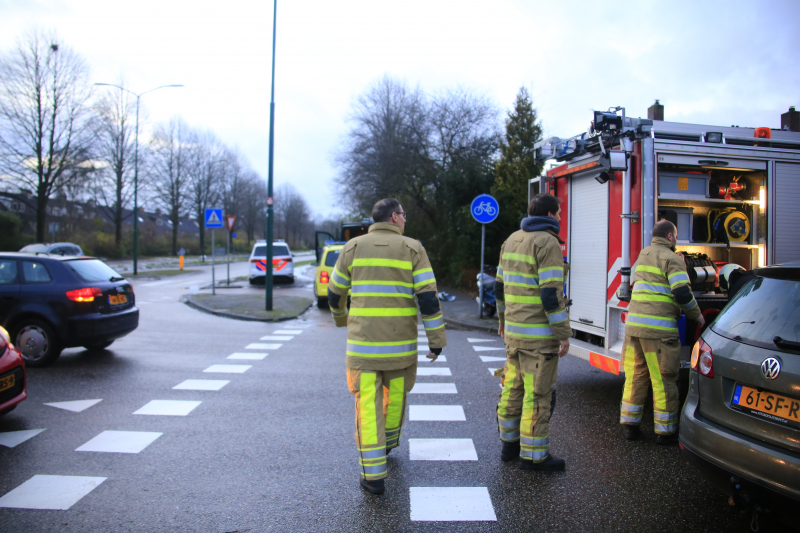 Brommerrijder aangereden door bestelbus