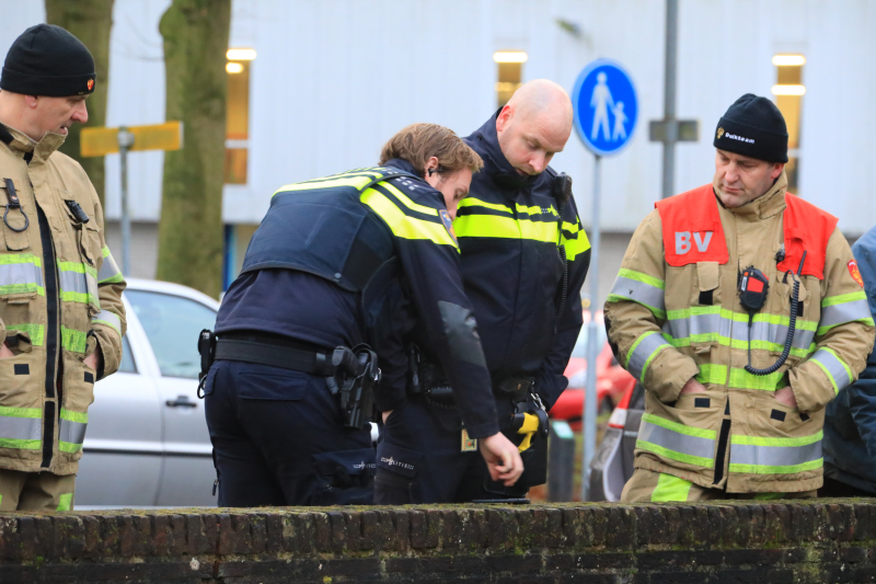 Duikers zoeken naar gedumpte sieraden na inbraak jonge (14) nep Kika-collectanten