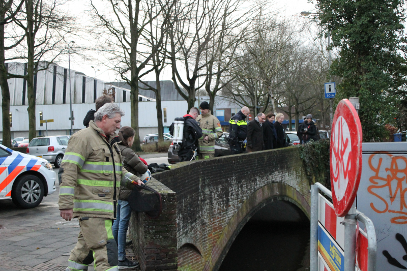 Duikers zoeken naar gedumpte sieraden na inbraak jonge (14) nep Kika-collectanten