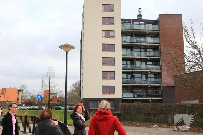 Persoon overleden bij flat brand