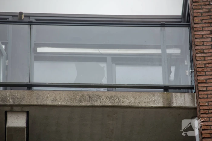 Persoon overleden bij flat brand