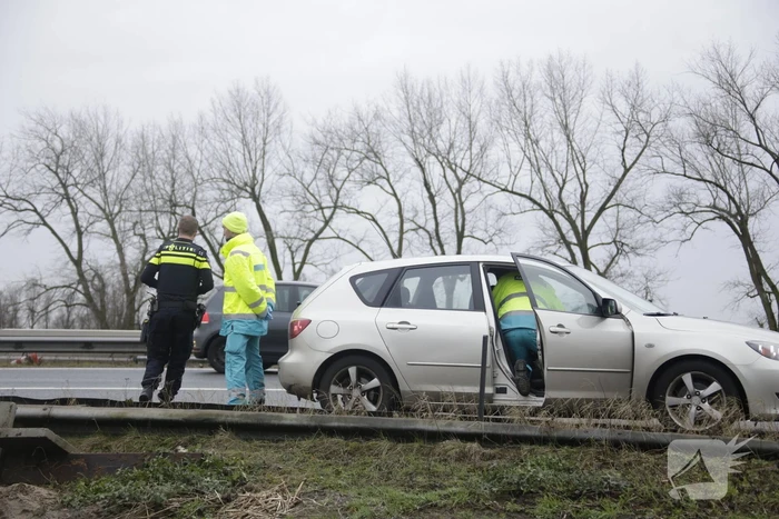Bestuurster flink geschrokken na kop-staartaanrijding