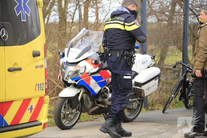 Mountainbiker hard onderuit