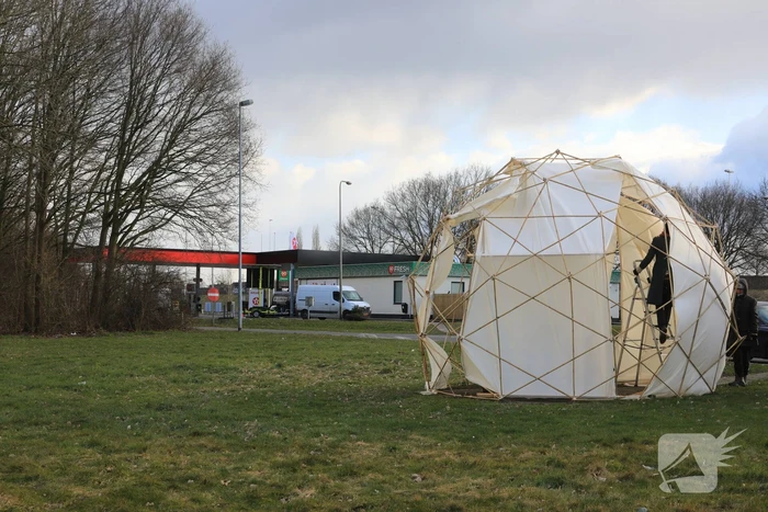 Eerste Snelwegkerk verrezen op parkeerplaats tankstation